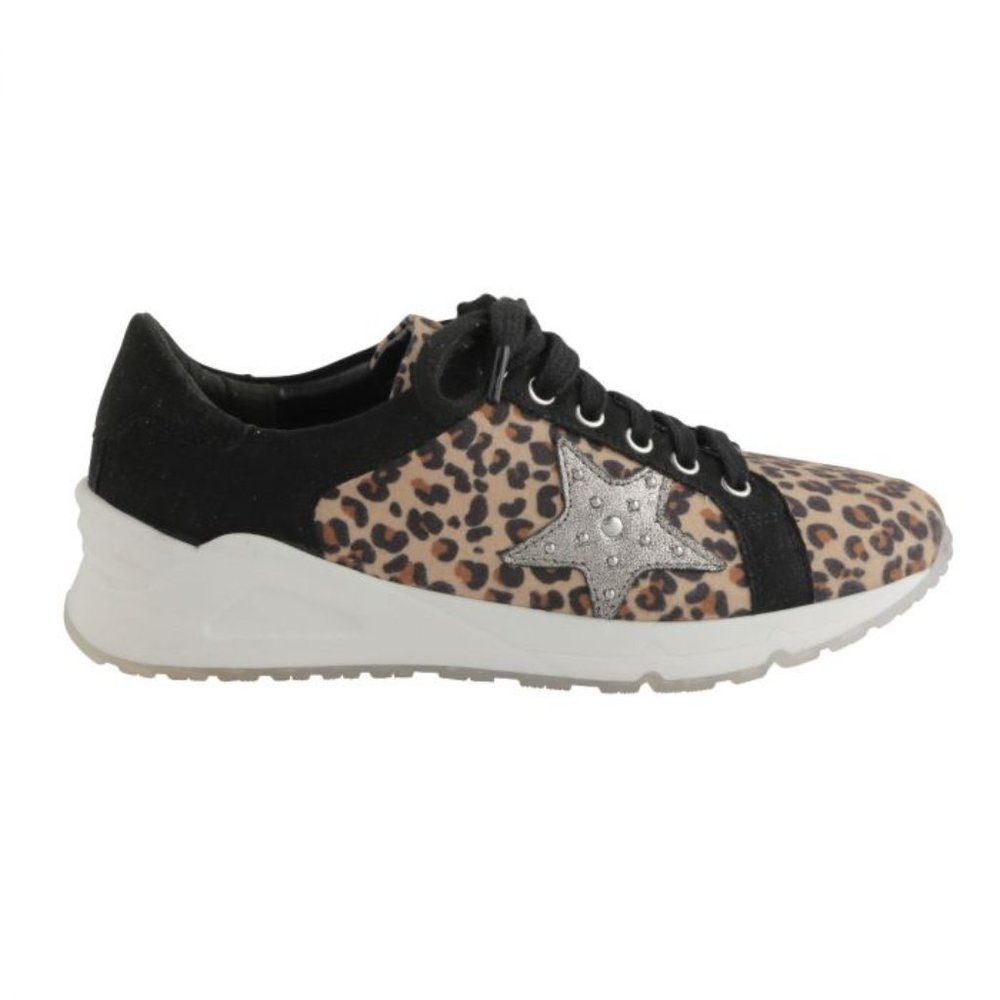 NWT Myra Leather Star Sneakers - Picture 1 of 8